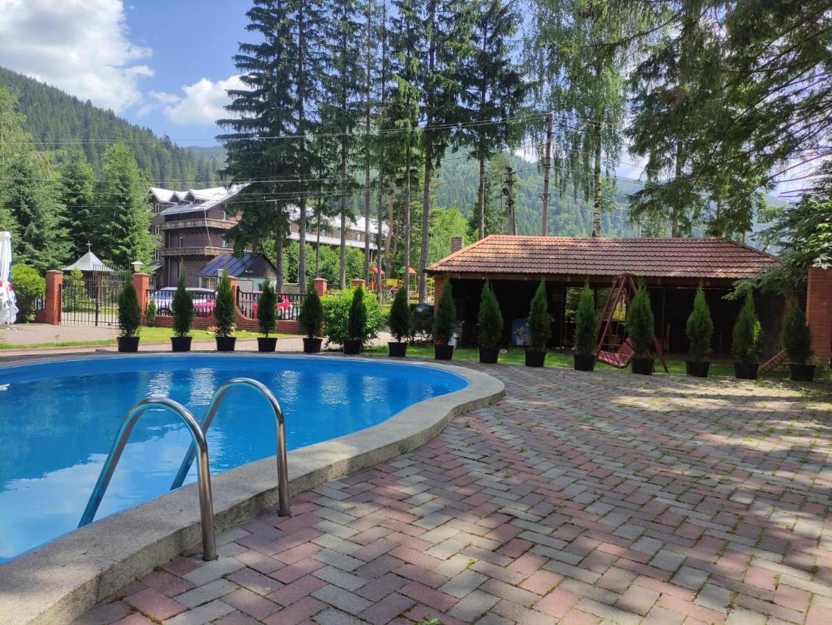 Лелеч Hotel Tatariv Ngoại thất bức ảnh