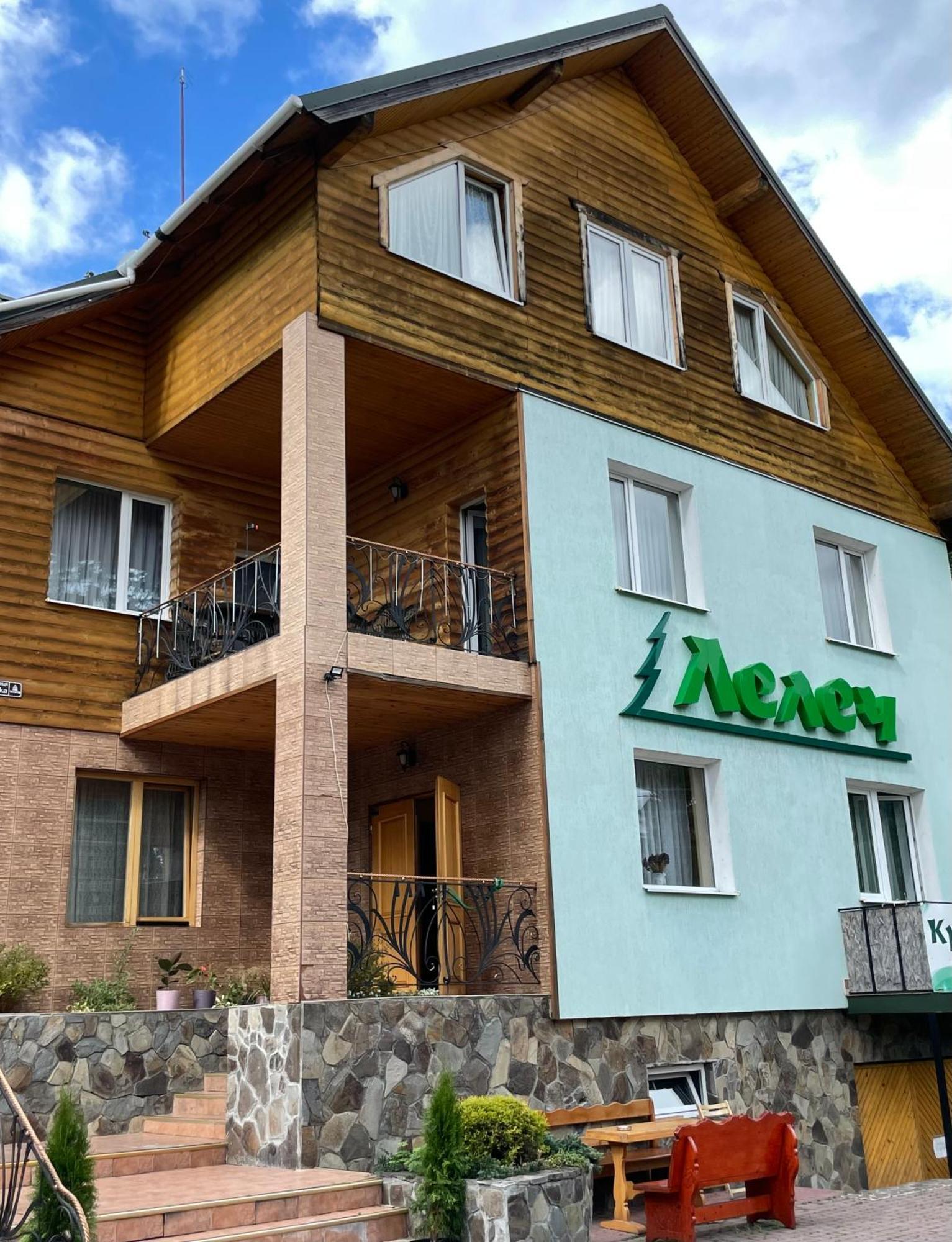 Лелеч Hotel Tatariv Ngoại thất bức ảnh